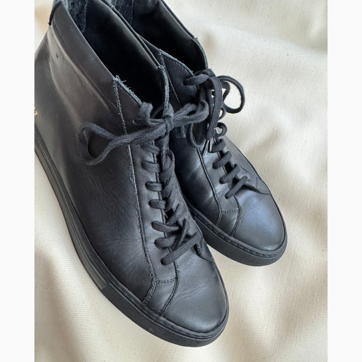 ** MENS ** Common Projects Original Achilles Mid Sneakers in Black, size 41