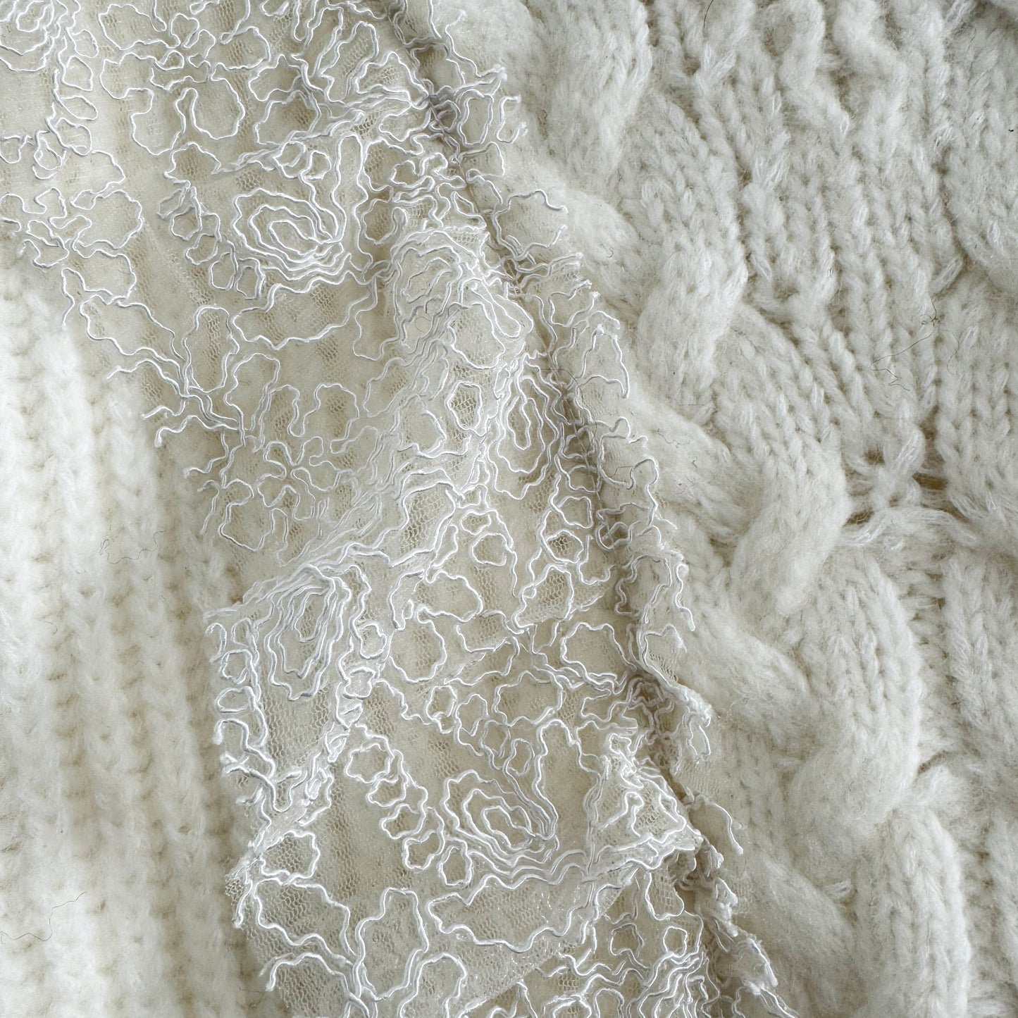 Contessa Mills "Wildes" Soft Warm Lace-Trimmed Wool Knit Skirt in Ivory, size Small