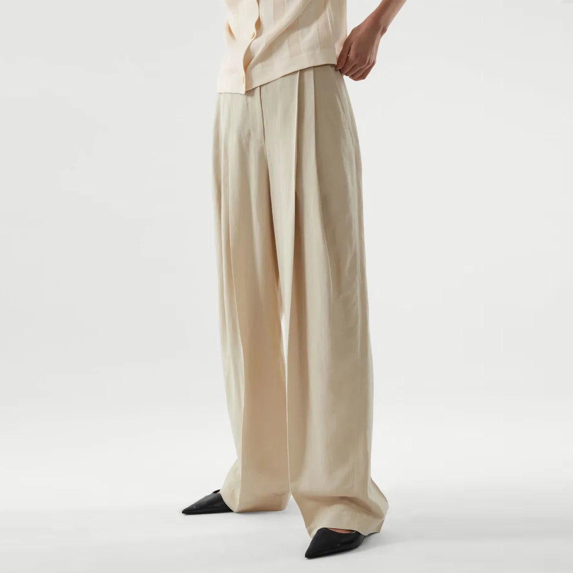 COS Pleated Linen Pants in Beige, size 2