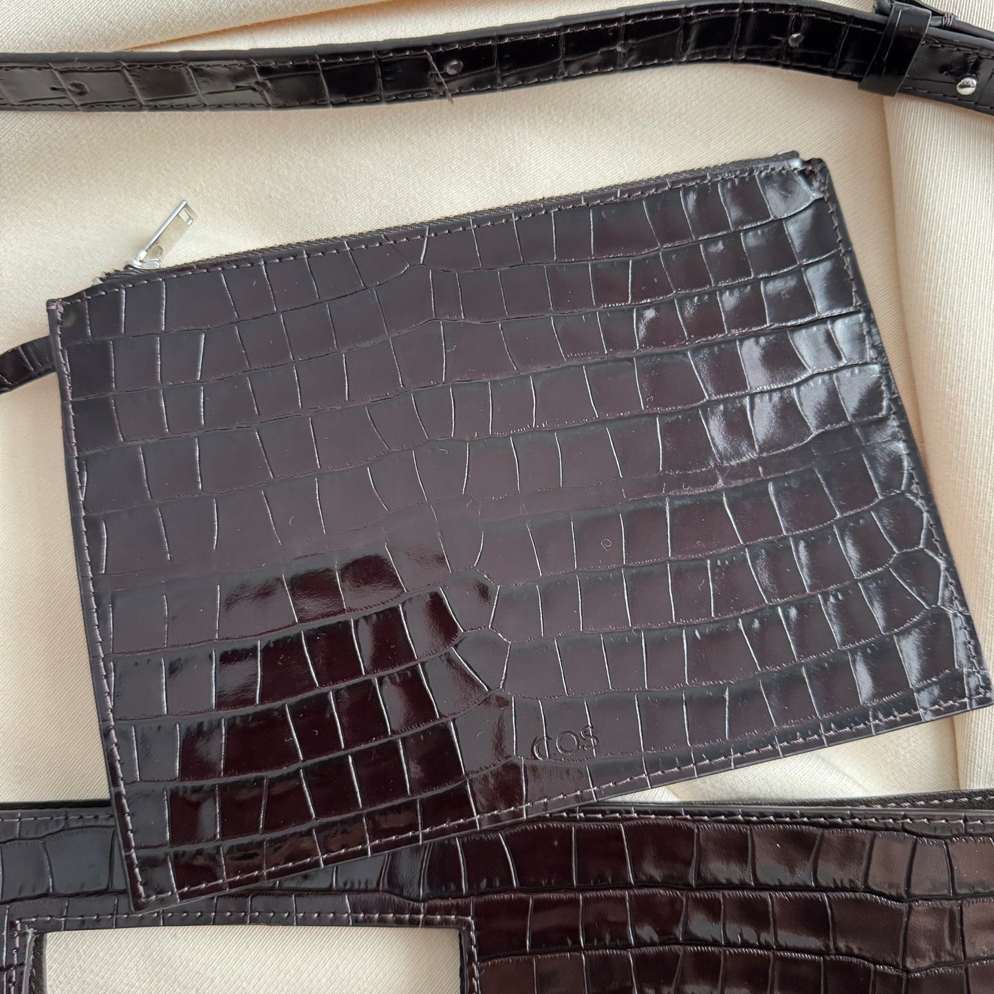 COS "Folio Oversized" Bag in Croc-Effect Leather in Brown