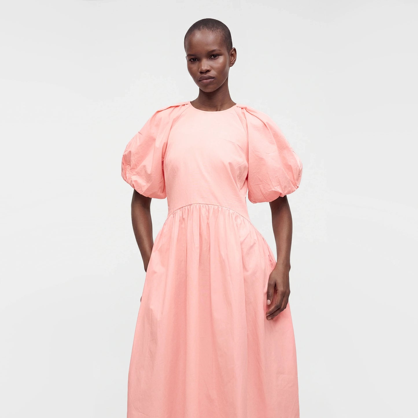 Stine Goya Gathered Raglan Sleeve Midi Dress with Ballerina Embroidery in Pink, size Small