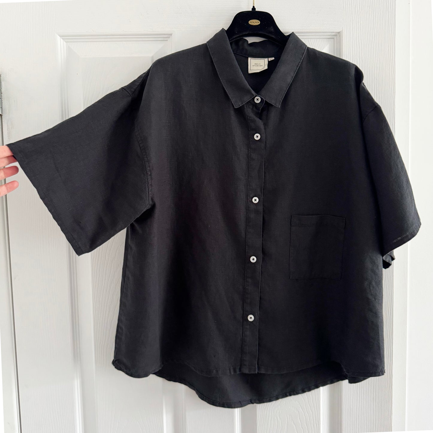 Deiji Studios Linen Shirt in Black, size XL