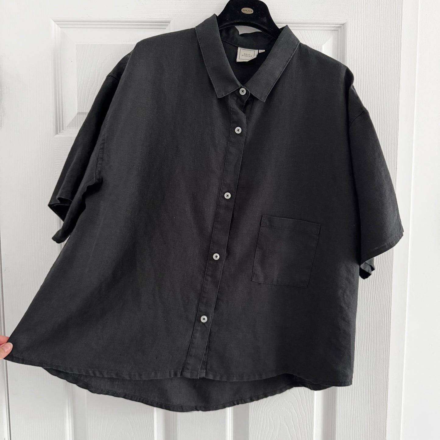 Deiji Studios Linen Shirt in Black, size XL
