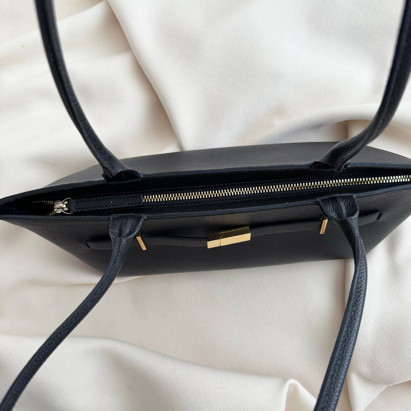 DeMellier "The New York" Shoulder Bag in Black Grained Leather