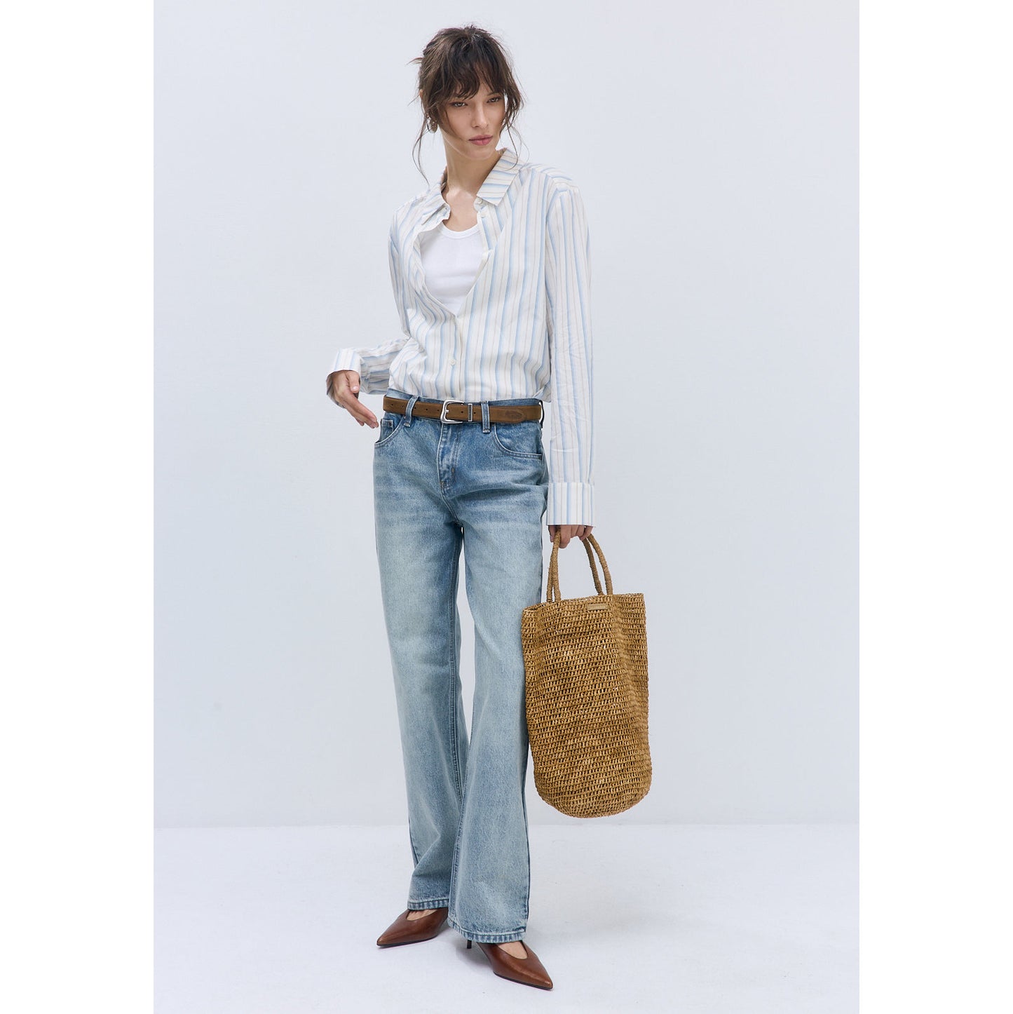 De Rococo "No. 11" Mid Rise Full Length Baggy Denim in Dusty Blue, size 27