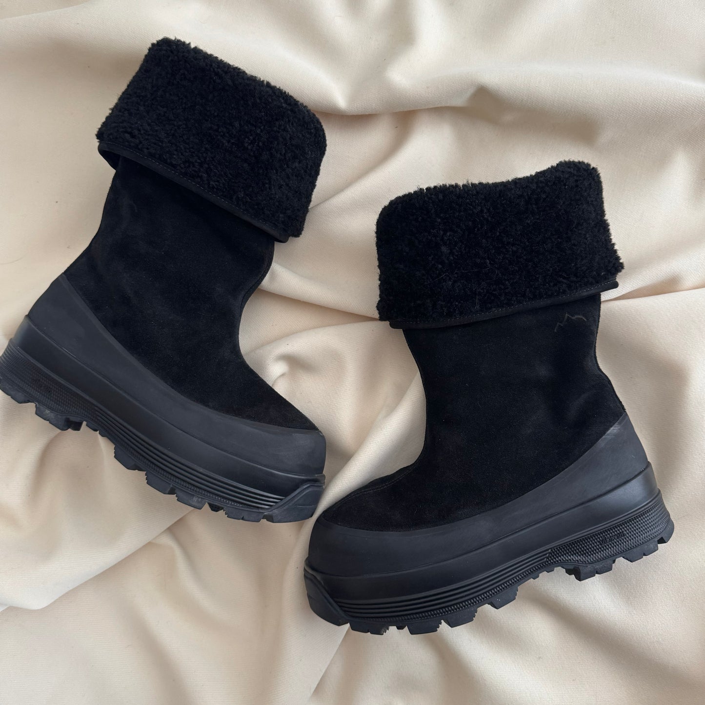 Diemme "Alta Badia" Shearling Lined Boot in Black Suede, size 38