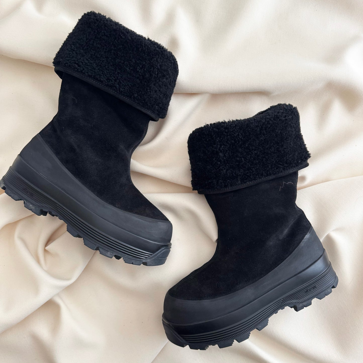Diemme "Alta Badia" Shearling Lined Boot in Black Suede, size 38