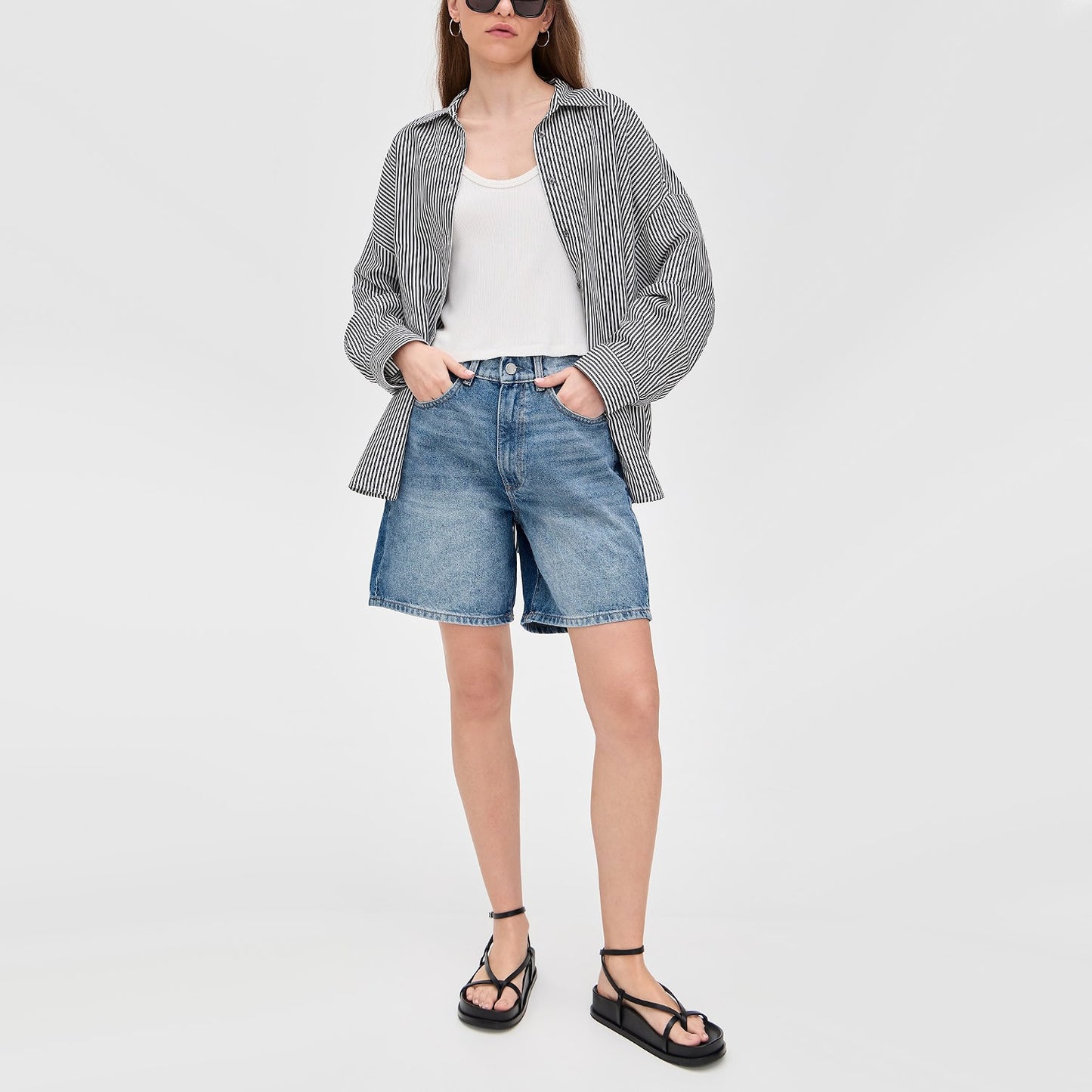 DL1961 "Taylor" Denim Shorts in "North Lake", size 29