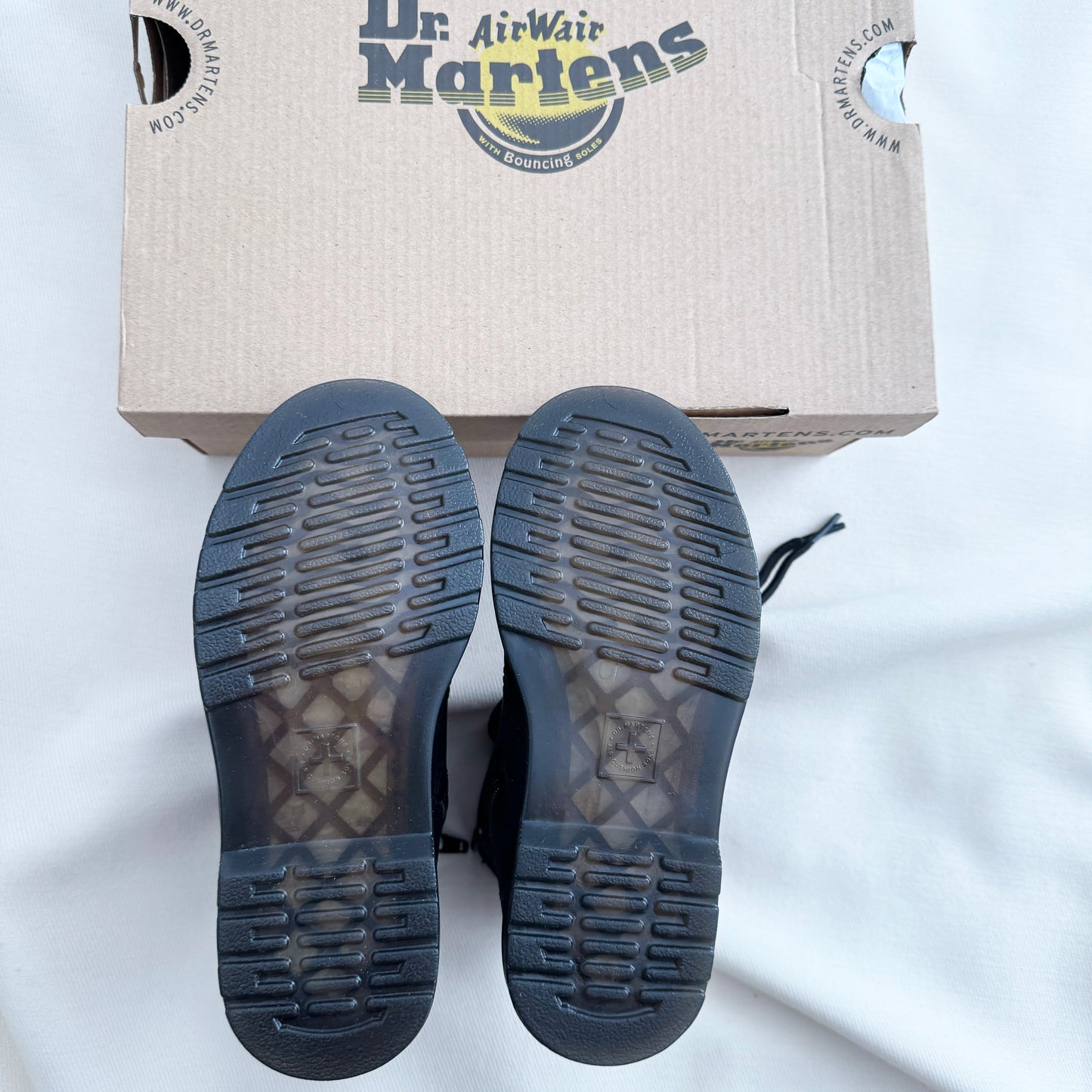Kids Dr Martens 1460 Boots in Black, size 11