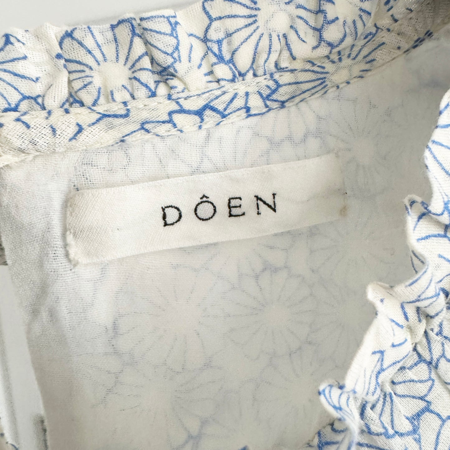 ** KIDS ** Doen Blue/White Floral Cotton Dress, size 10 years