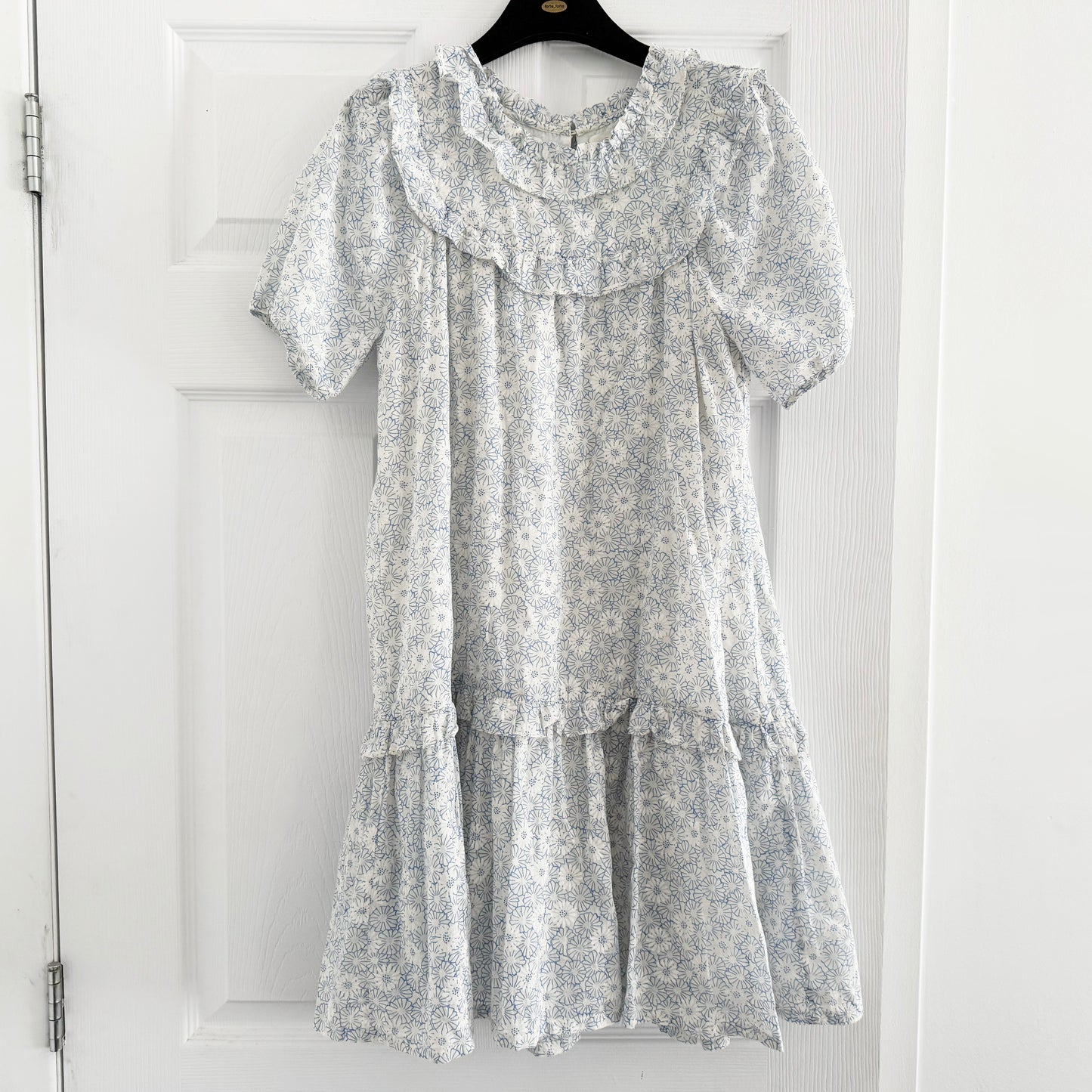 ** KIDS ** Doen Blue/White Floral Cotton Dress, size 10 years