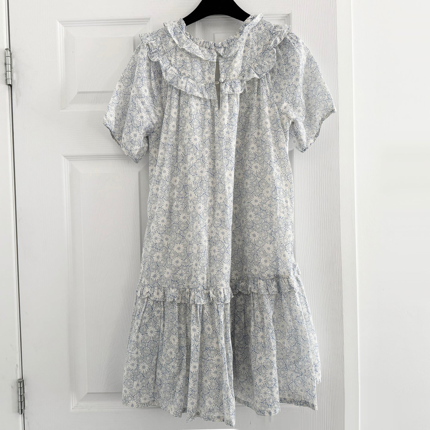 ** KIDS ** Doen Blue/White Floral Cotton Dress, size 10 years