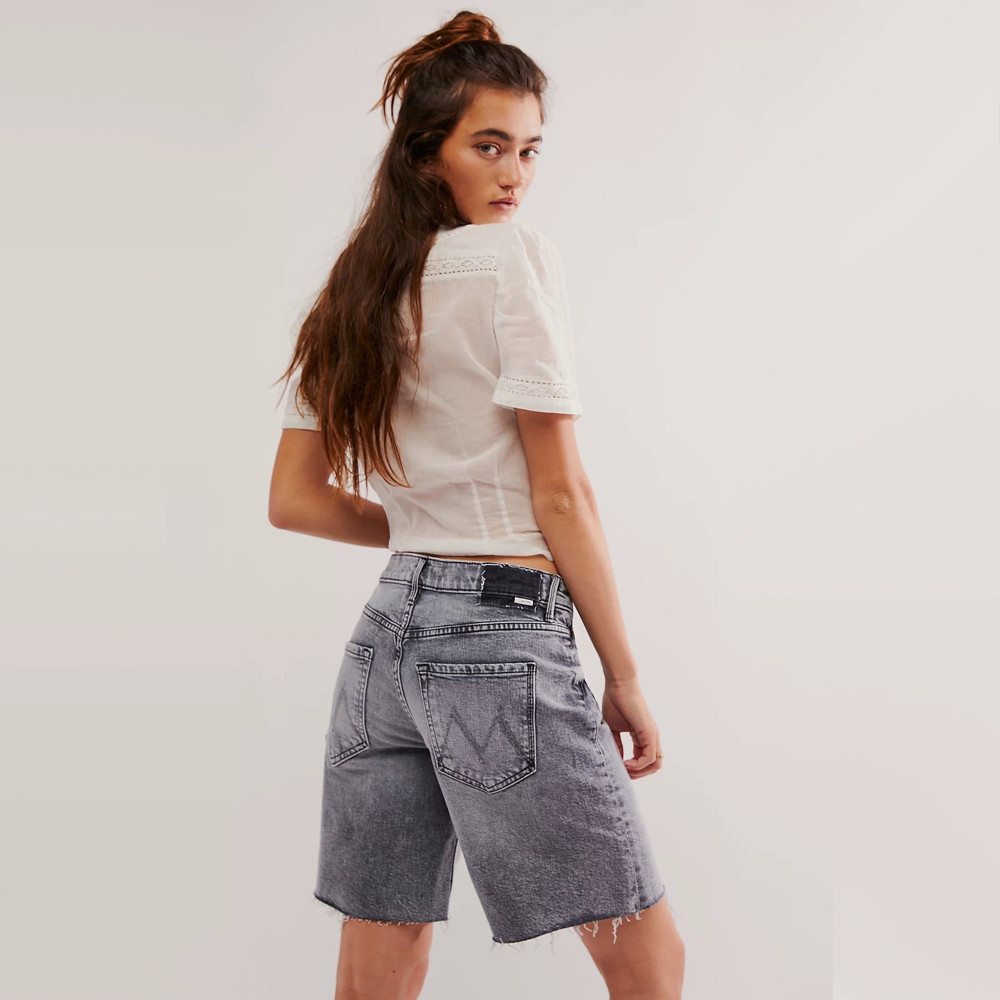 Mother Denim "Undercover" Frayed Shorts in "Drawing A Blank", size 27