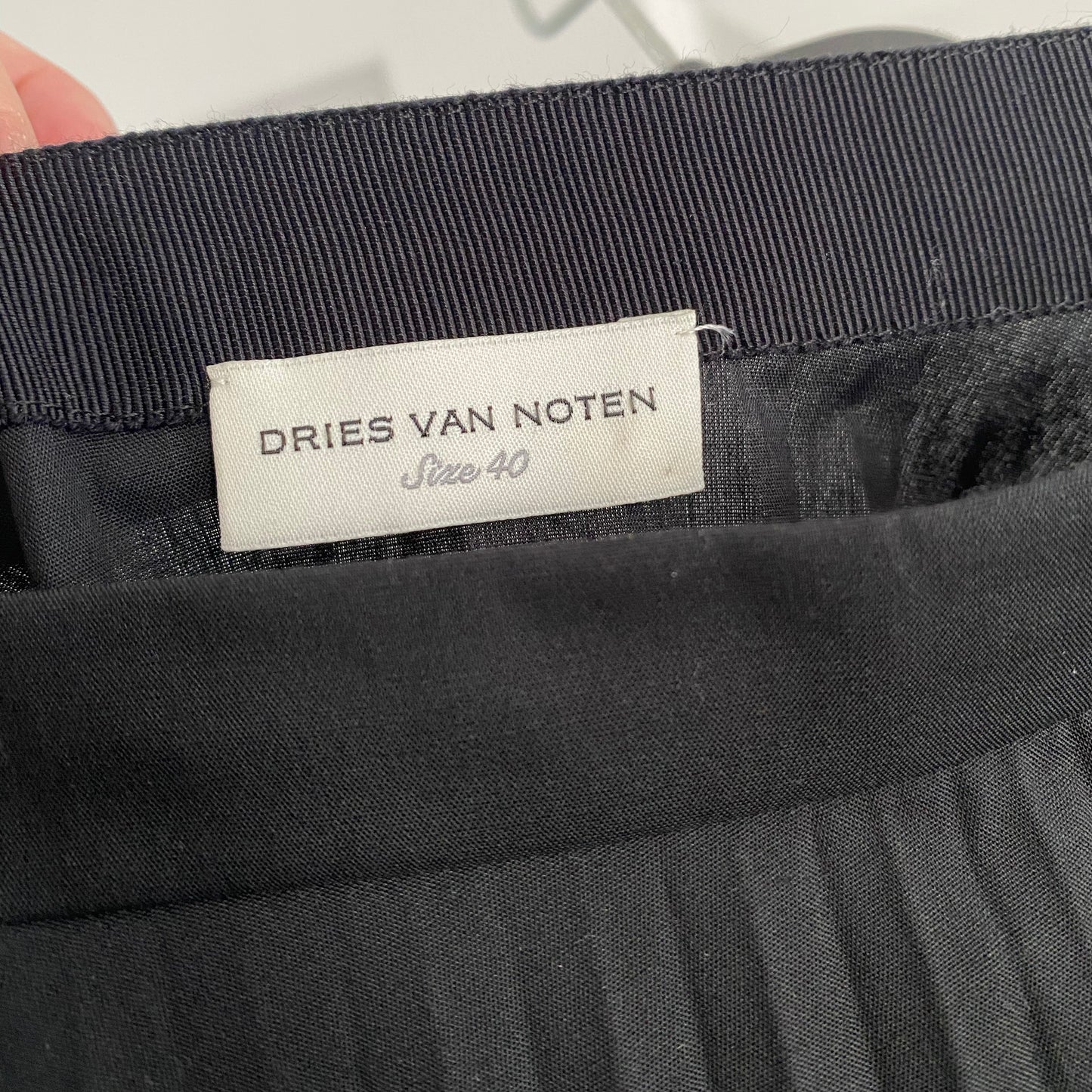 Dries Van Noten Black Pleated Mini Skirt, size 40 (fits size Small - S/M)