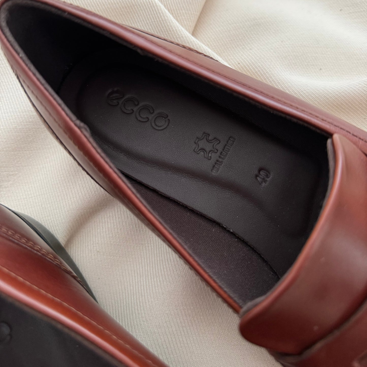 ECCO Brown Loafers, size 40 (fits like 39)