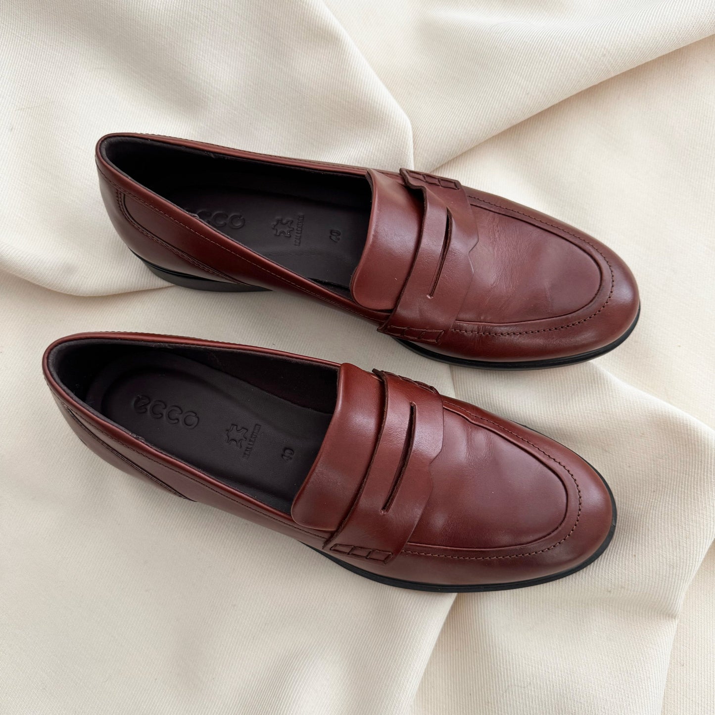 ECCO Brown Loafers, size 40 (fits like 39)