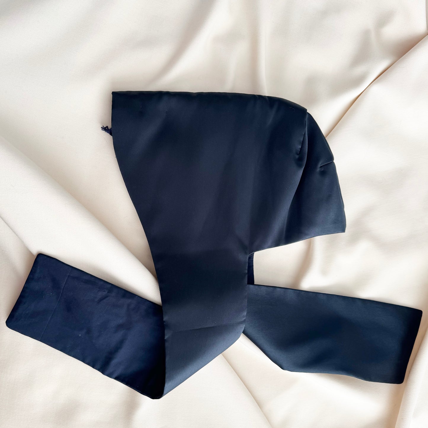 Eleph Satin Hood in Navy