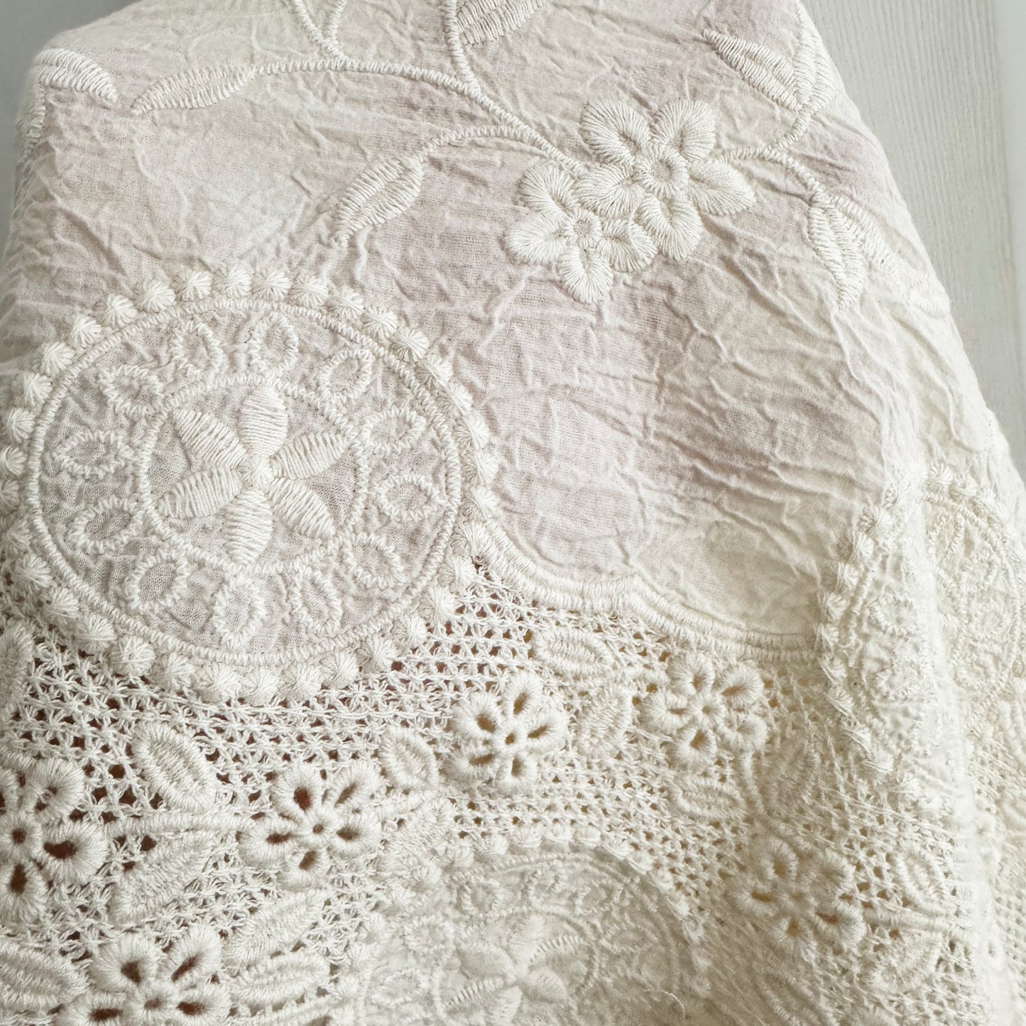 ** KIDS ** Elestory "Antique Lace" Halter Dress in Ivory, size 10/12 years