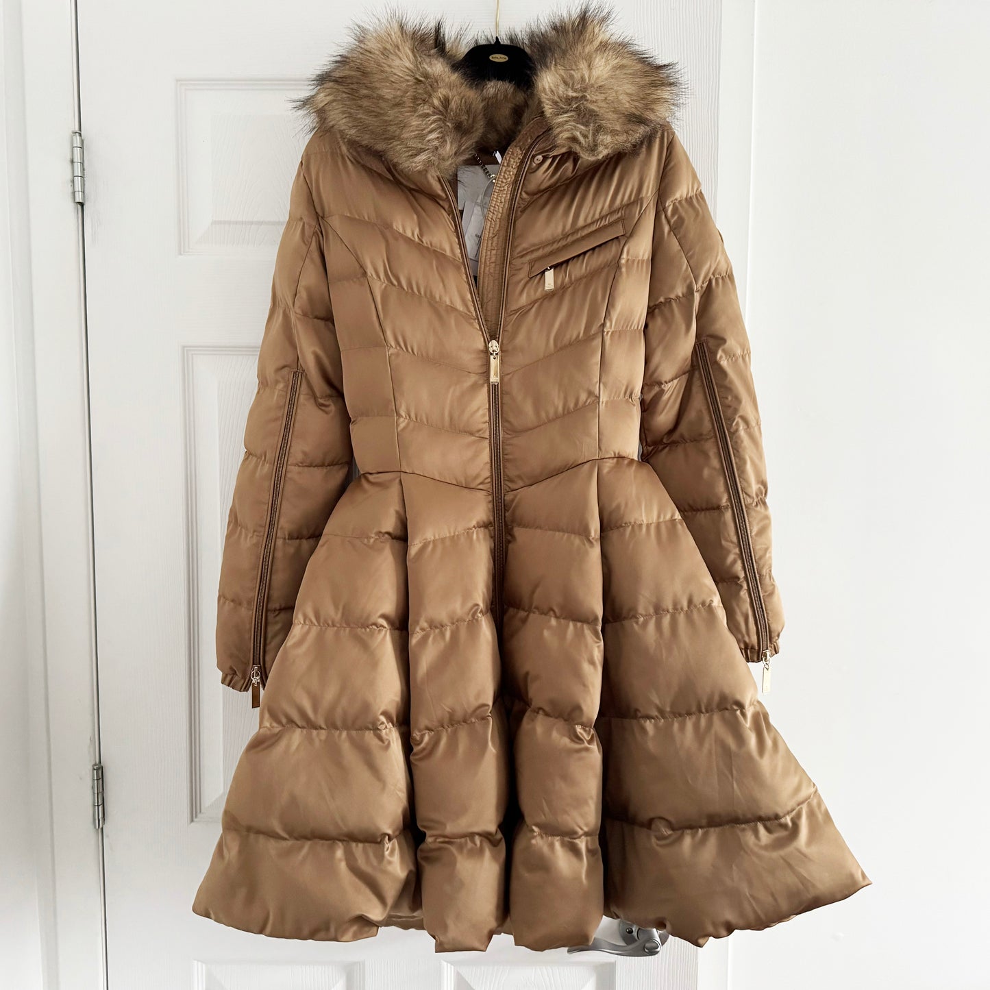 Elizabetta Franchi Flared Skirt Puffer in Beige, size 40IT (fits like size 2)