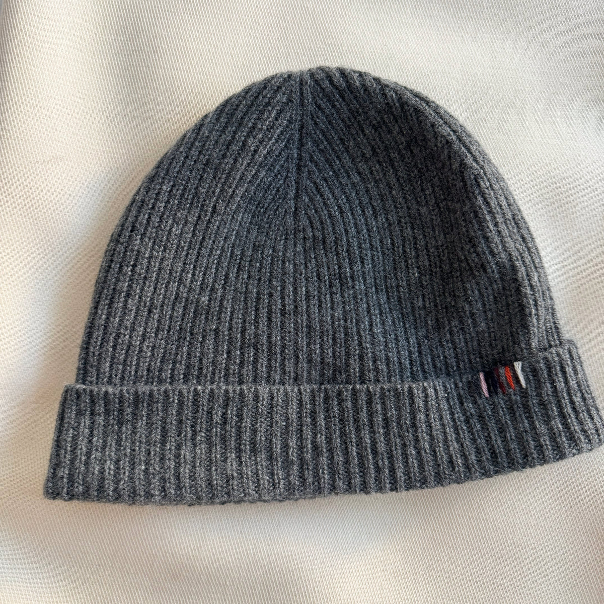 Extreme Cashmere Ribbed Beanie in Grey