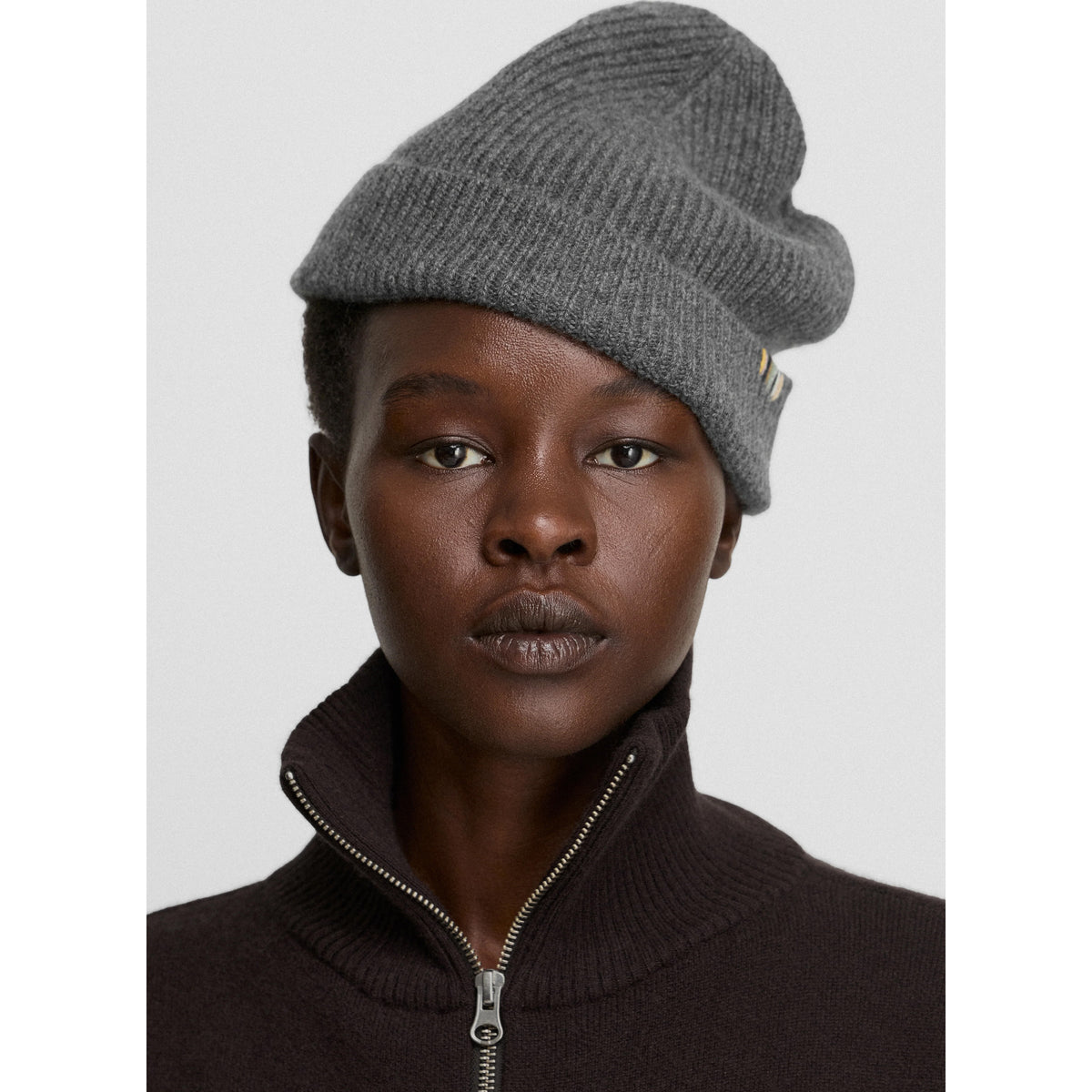 Extreme Cashmere Ribbed Beanie in Grey