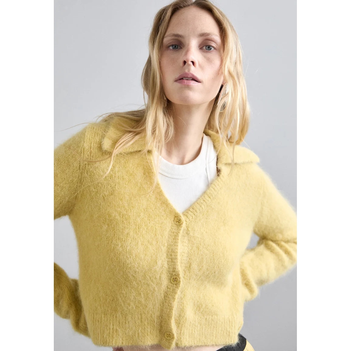 Munthe "Roxas" Cropped Cardigan in Pale Yellow, size 36