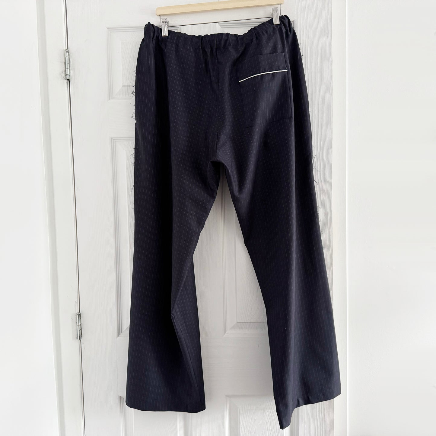 Facon Jacmin "Pieter" pants in Navy/White Stripe, size 40