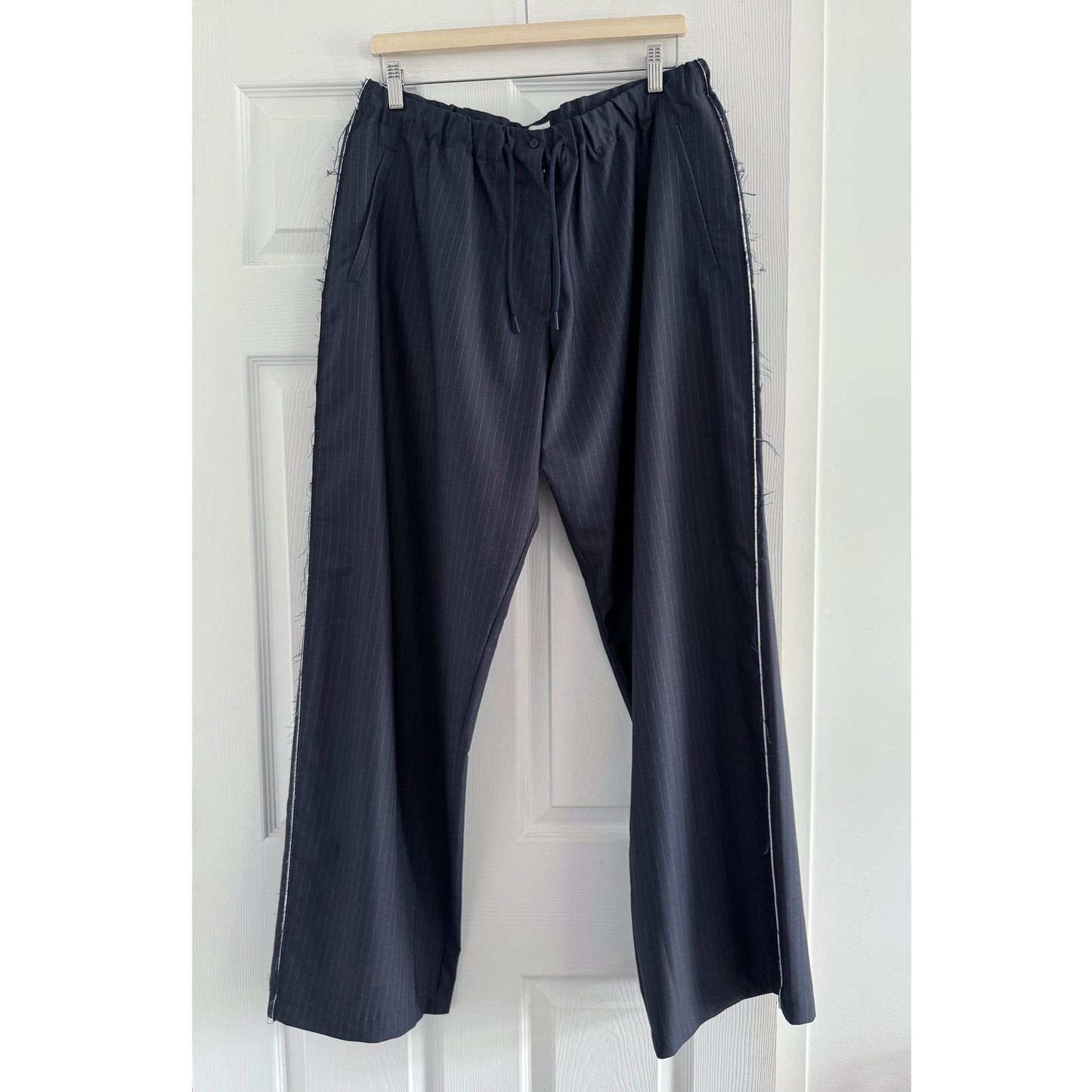 Facon Jacmin "Pieter" pants in Navy/White Stripe, size 40