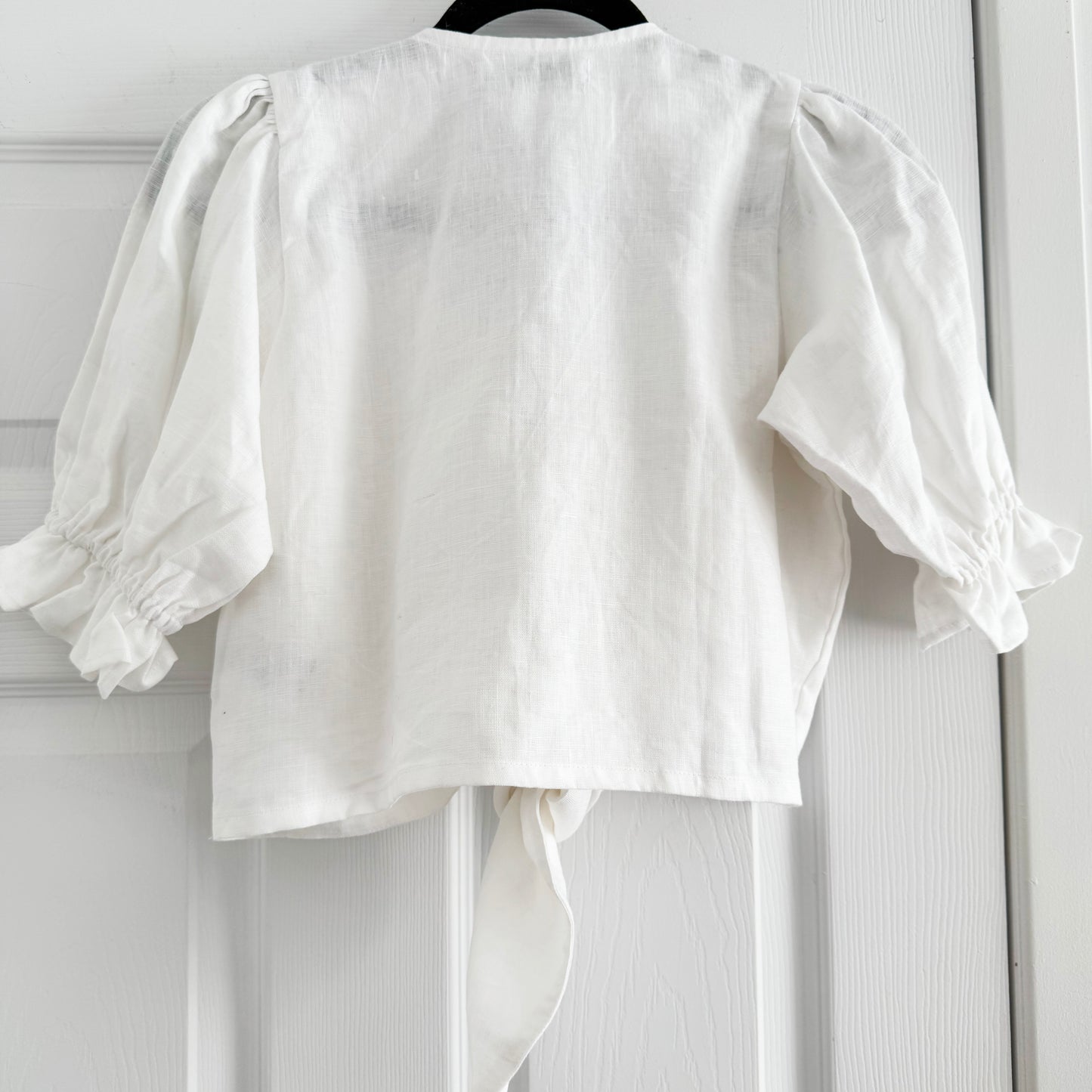 Faithfull the Brand "Jamais" Linen Tie Front Top in White, size 4