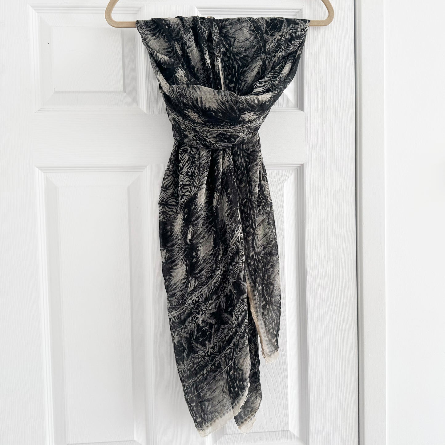 Faliero Sarti Modal/Cashmere Printed Scarf in Black/Ivory
