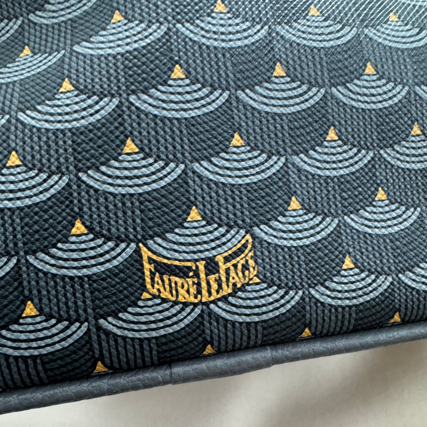 Fauré le Page "Daily Battle 27 w Zip" Tote in Grey