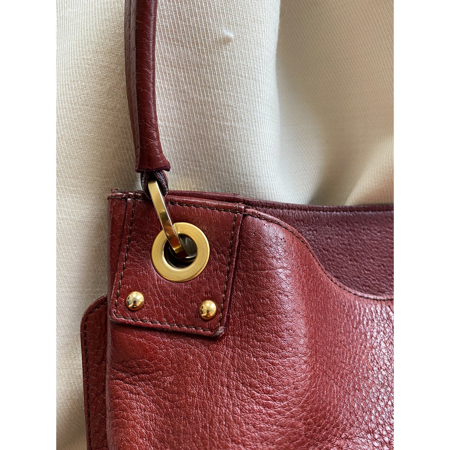 Grand sac fourre-tout Ferragamo en rouge foncé