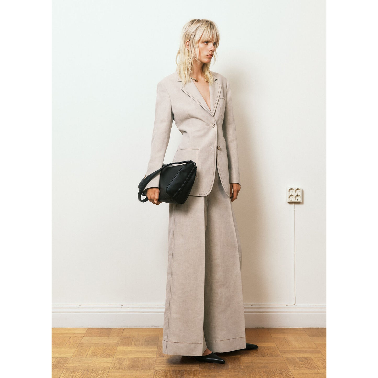 Filippa K "Bella" Mariner Trousers in Beige/Taupe, size 38 (size 6)