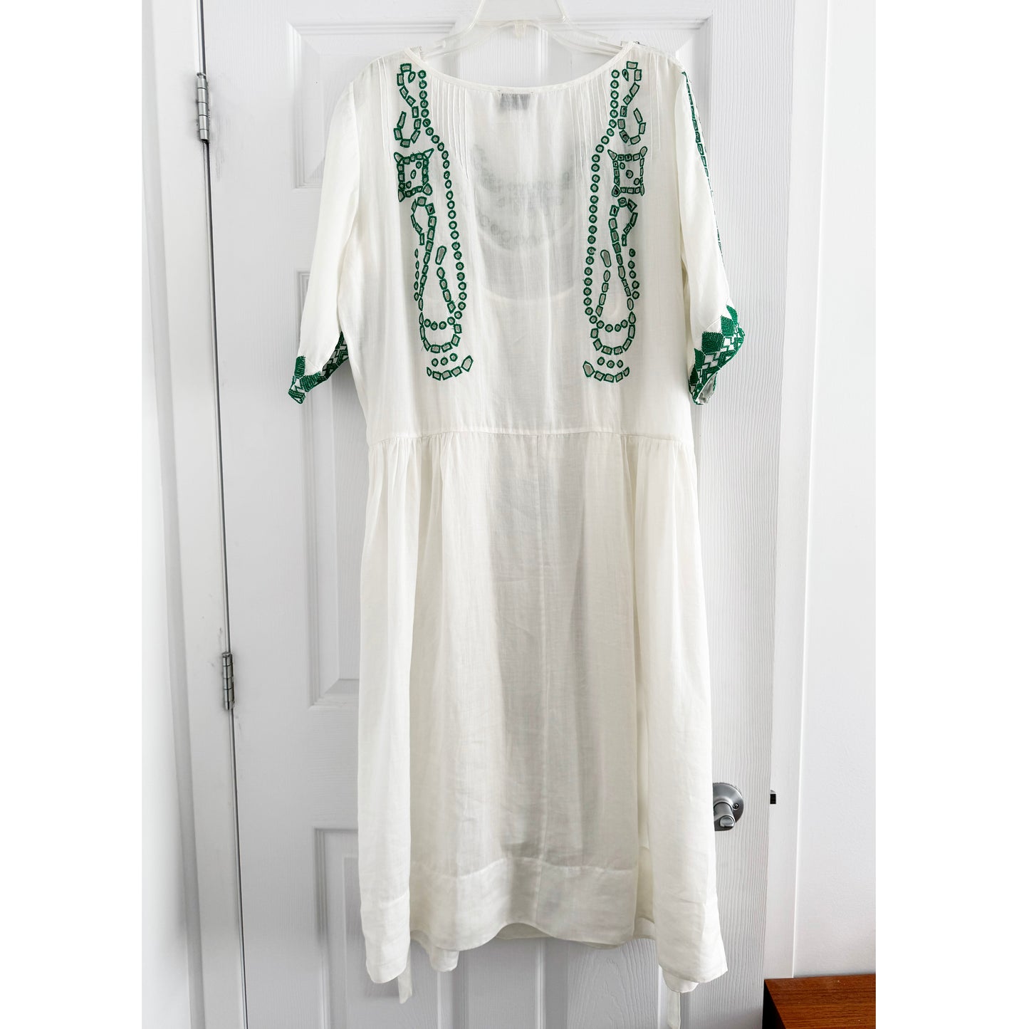 Forte_Forte White Dress with Green Embroidery, Size "III" (fits like size 8/10)