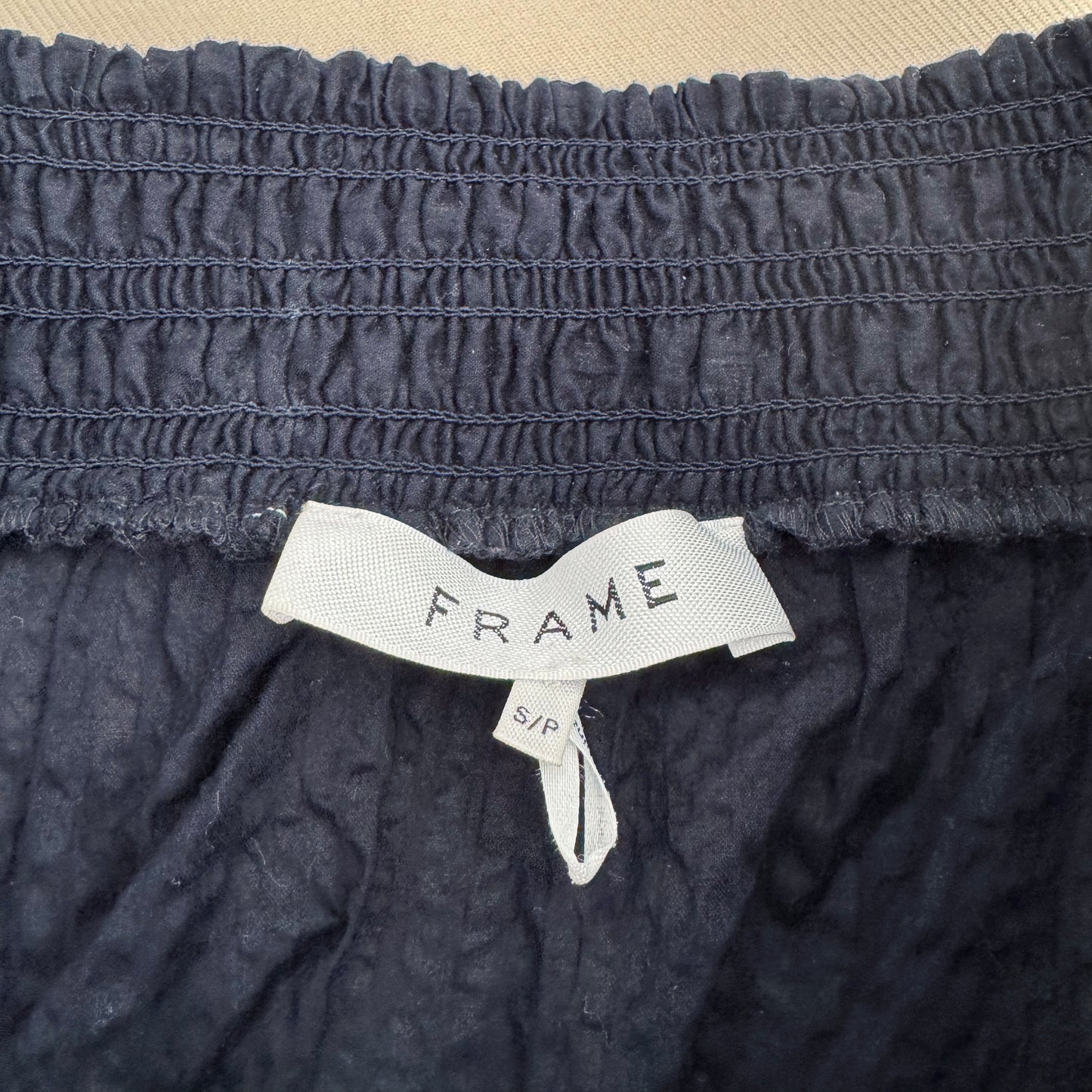 Frame Gathered Seam Seersucker Skirt in Navy, size Small