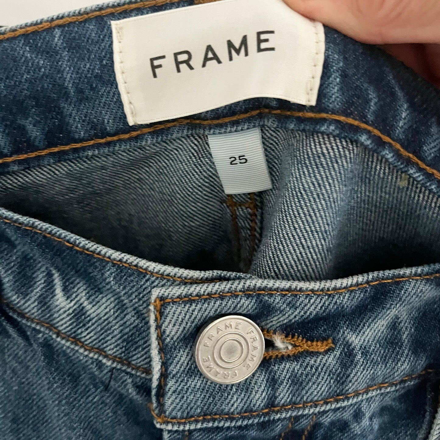 Frame "Midaxi" Denim Skirt in Del Amo, size 25