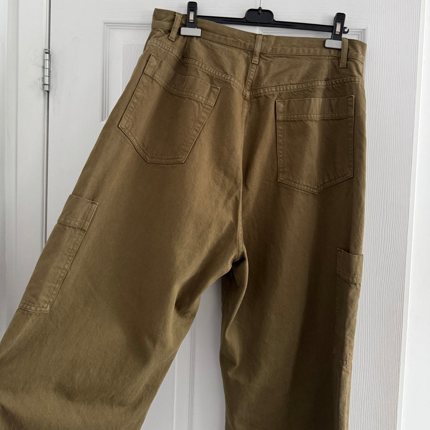 Frame High Rise Baggy Pocket Jean in "Washed Surplus", size 34