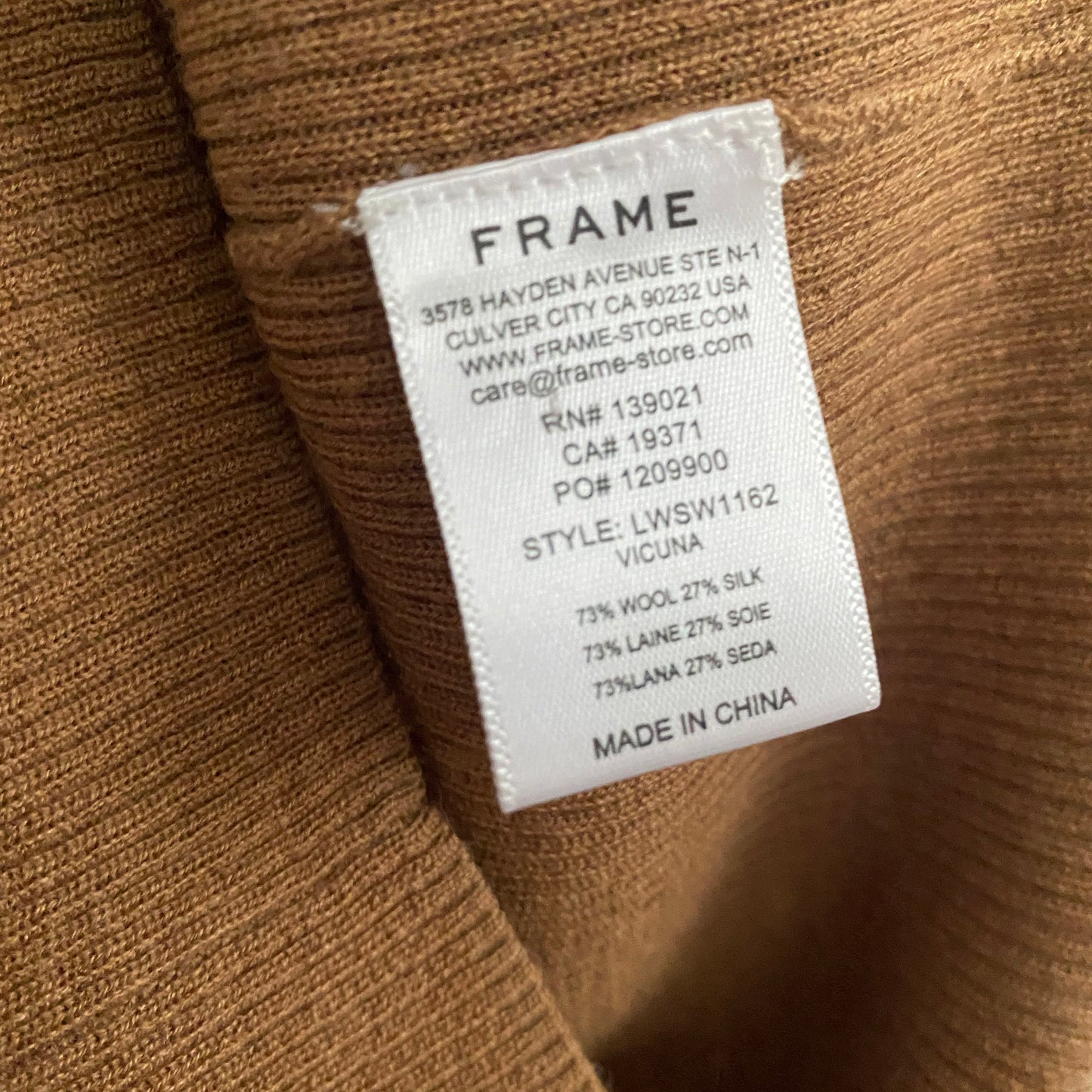 Frame "Vicuna" Ribbed Knit Sweater in Camel, size medium (fits size small)