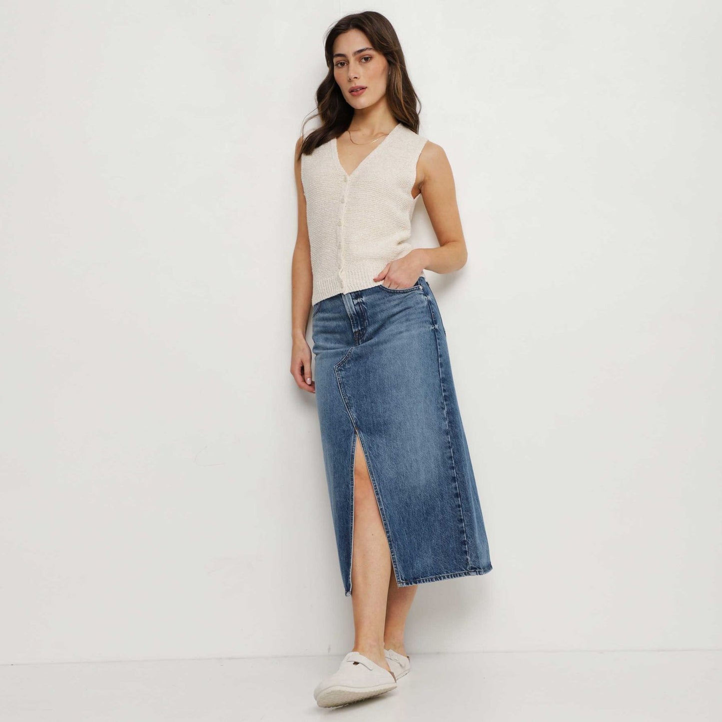 Frame "Midaxi" Denim Skirt in Del Amo, size 25