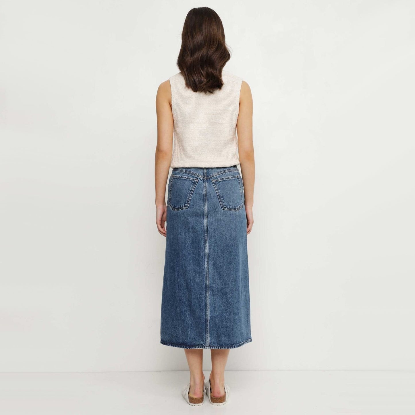 Frame "Midaxi" Denim Skirt in Del Amo, size 25