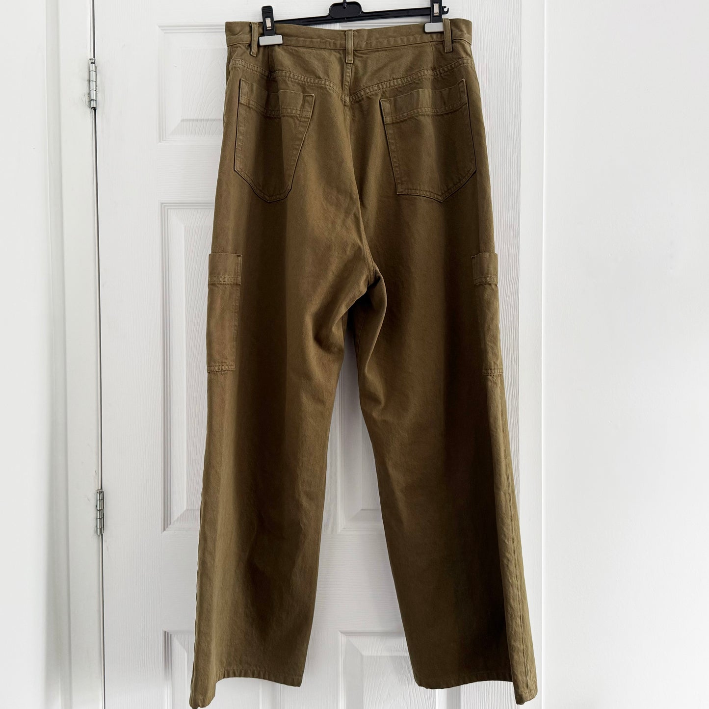Frame High Rise Baggy Pocket Jean in "Washed Surplus", size 34