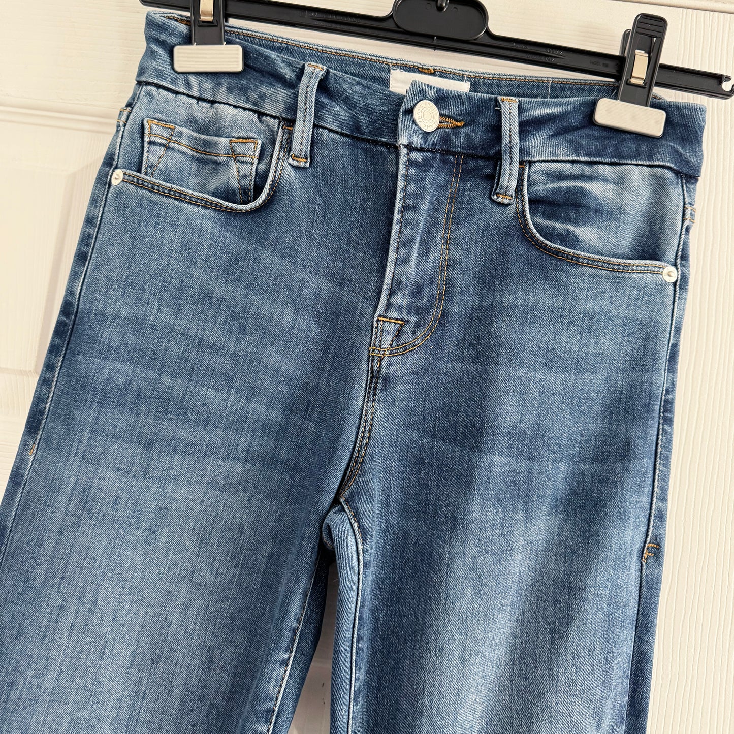 Frame "Le Mini Boot" Jean in "Poe", size 25
