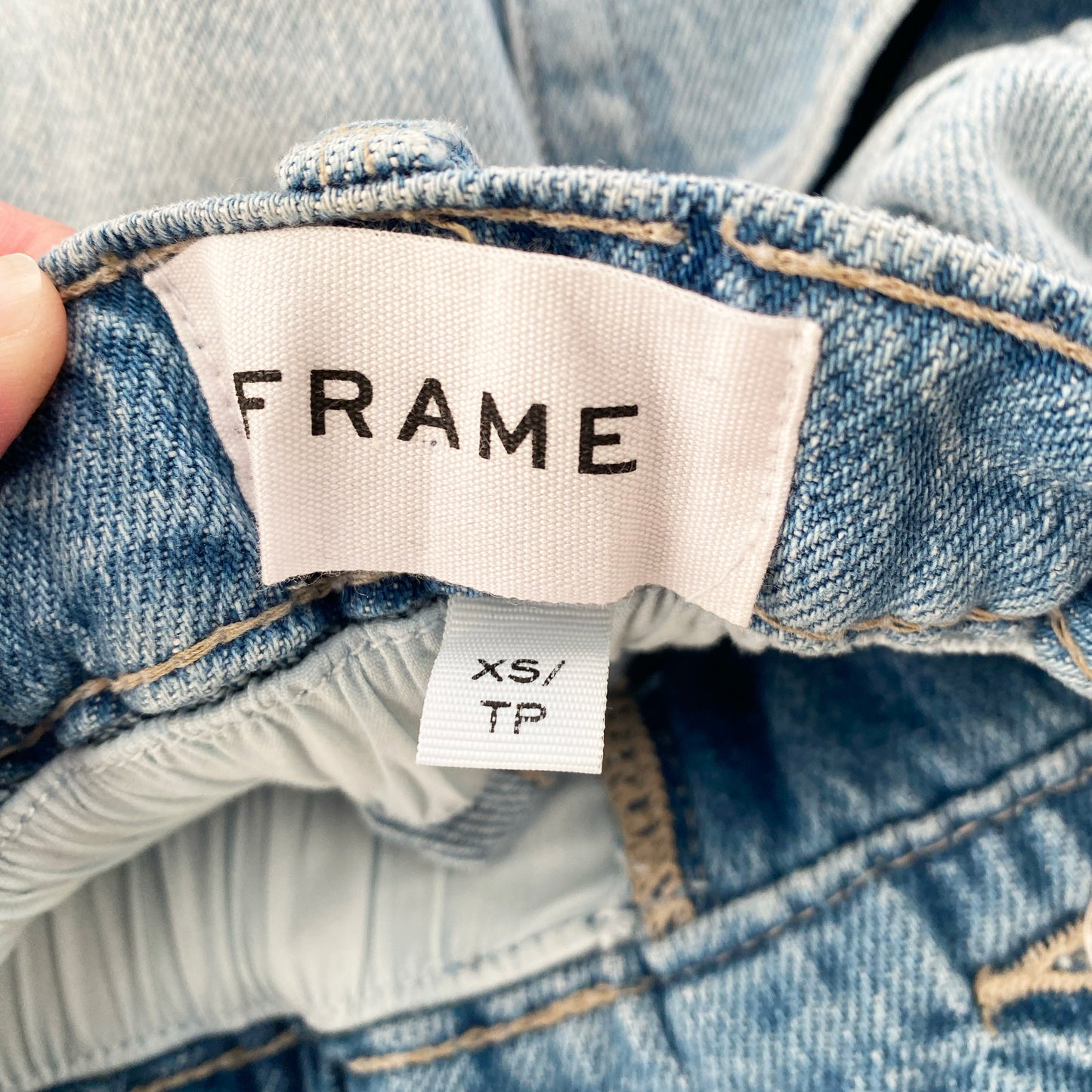 Frame Elastic Waisted Short, size XS