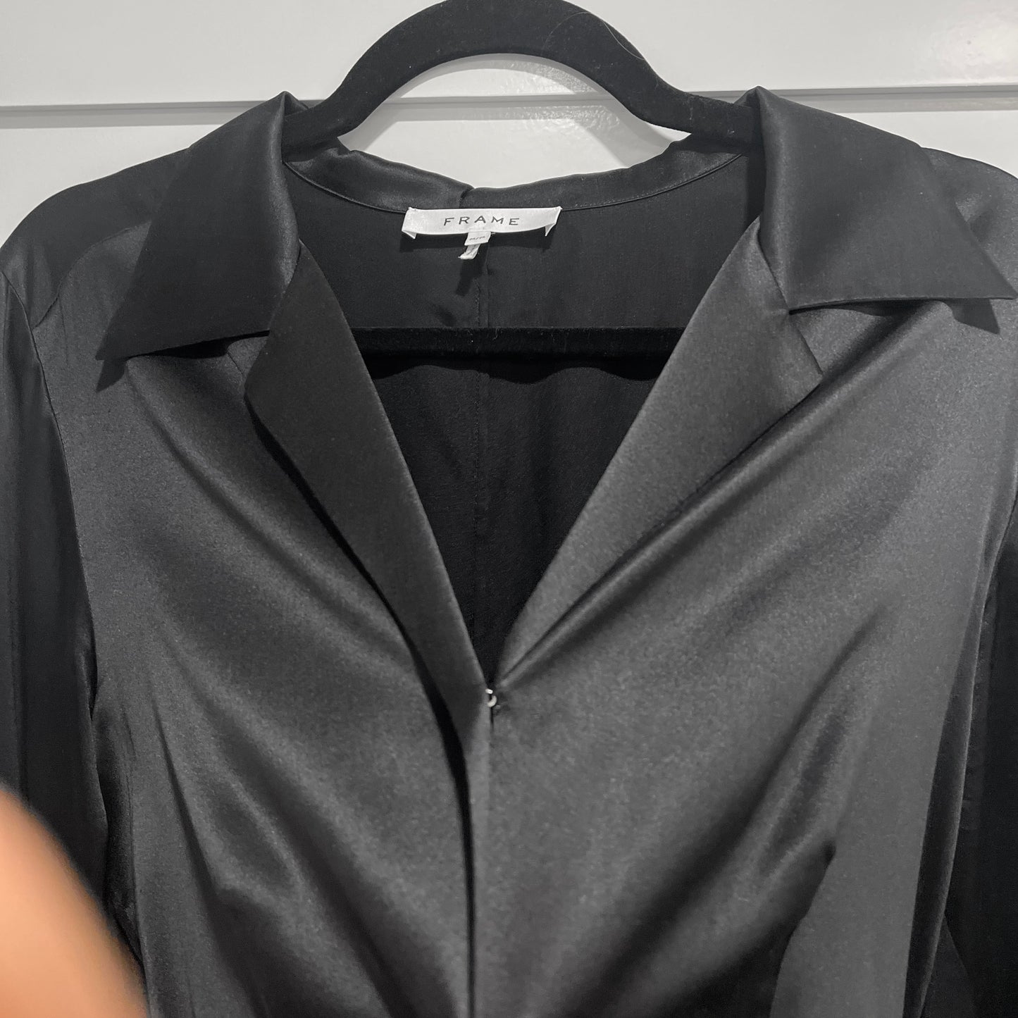 Frame Satin "Femme" Blouse in Black, size Medium (like size 6 US)