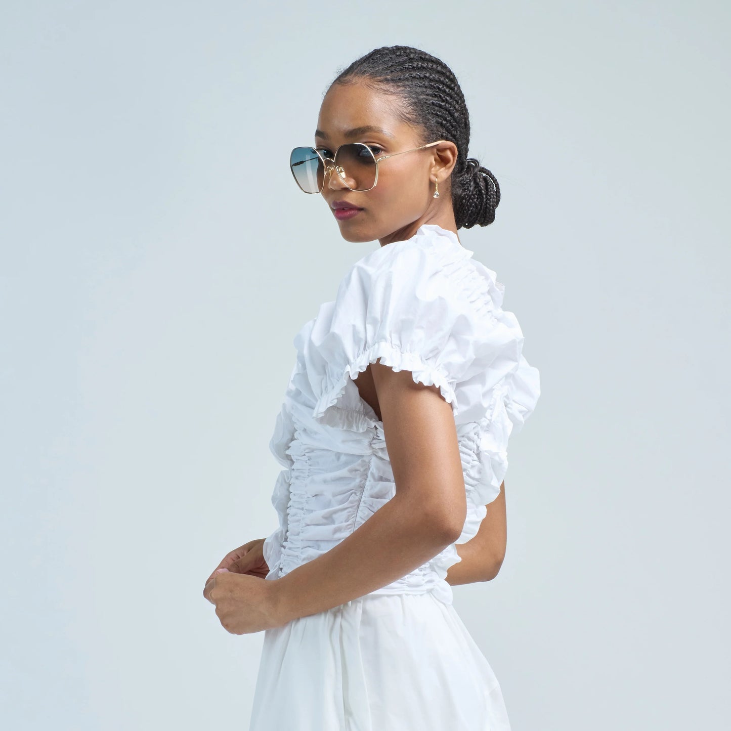 Lee Mathews "Frida" Gathered Top in White, size "2" (Medium)