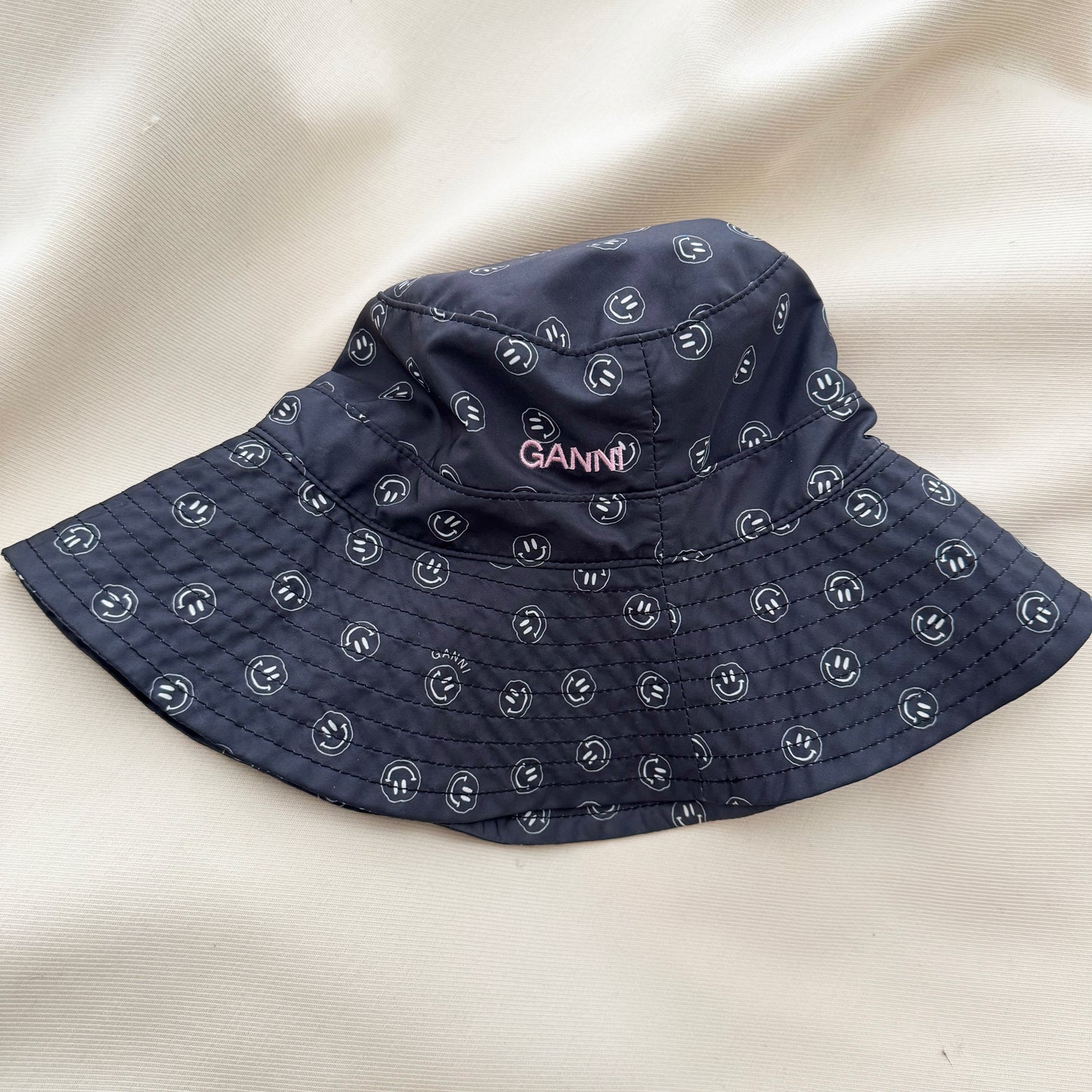 Ganni Printed Bucket Hat in "Phantom"