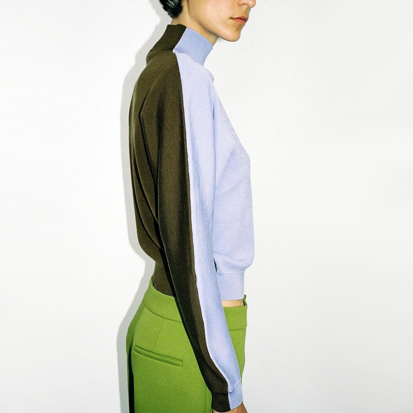 Gauchere Colourblock Merino Turtleneck in Lilac/Khaki, size Small