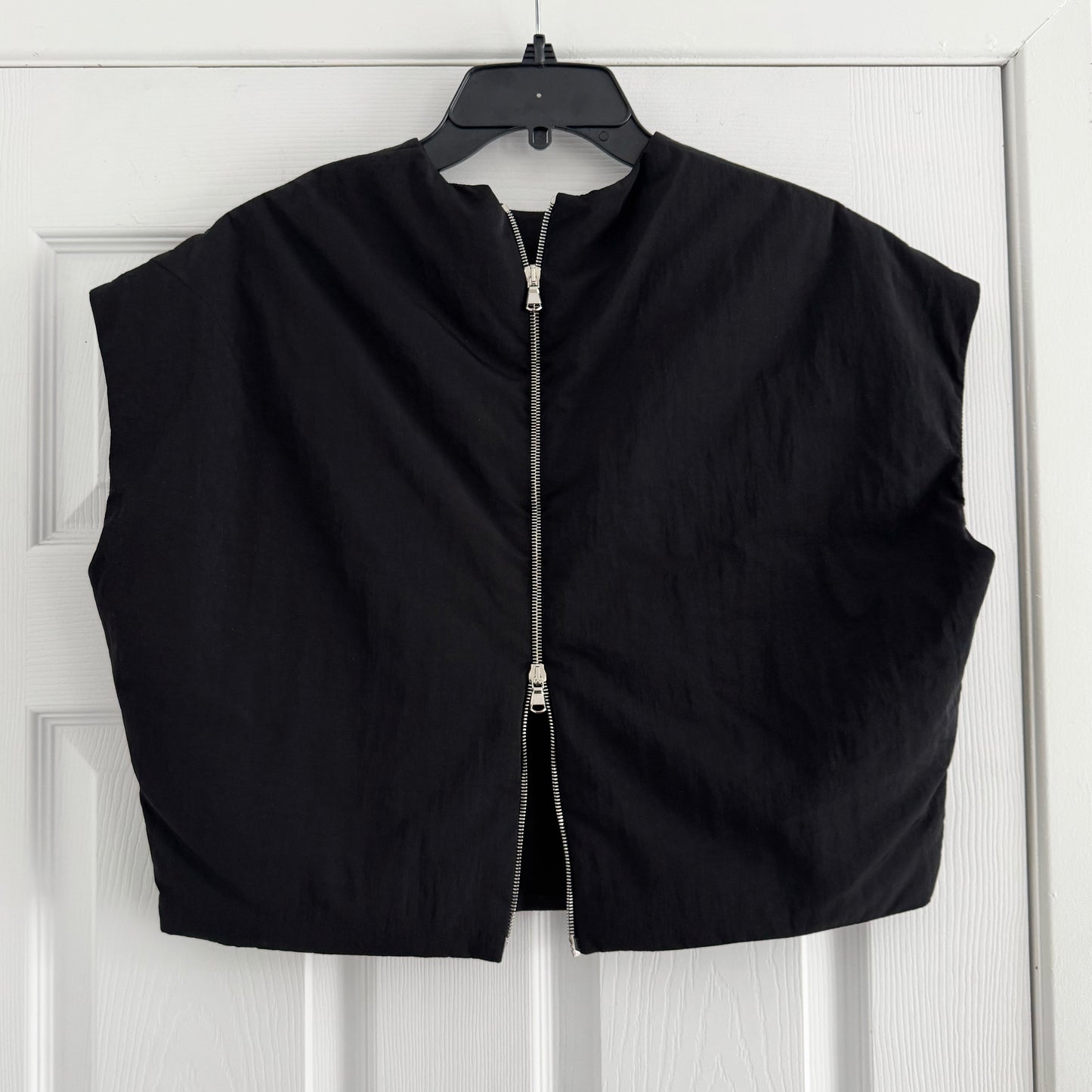 Gauchere Short Sleeve Padded Top in Black, size 40 (Medium ish)