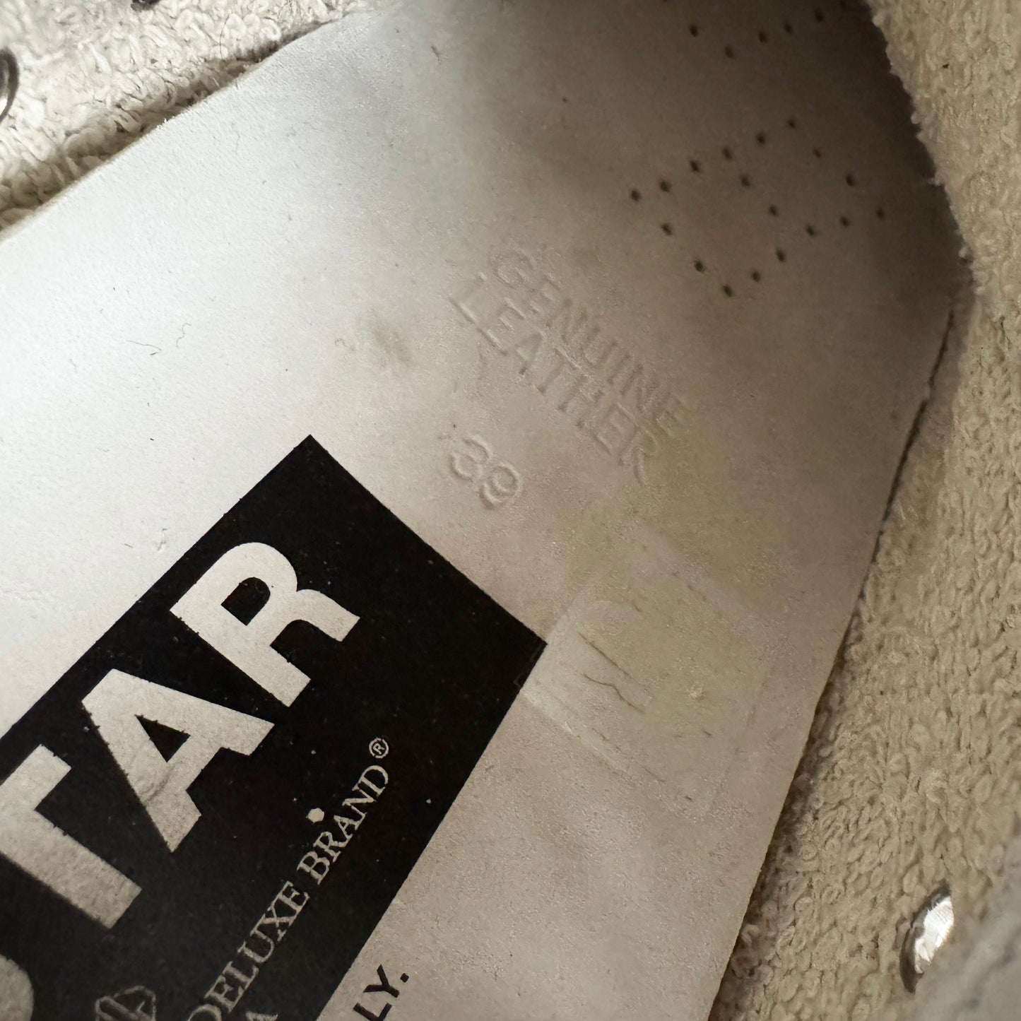 Golden Goose "Hi-Star" Sneaker in Silver Glitter, size 39