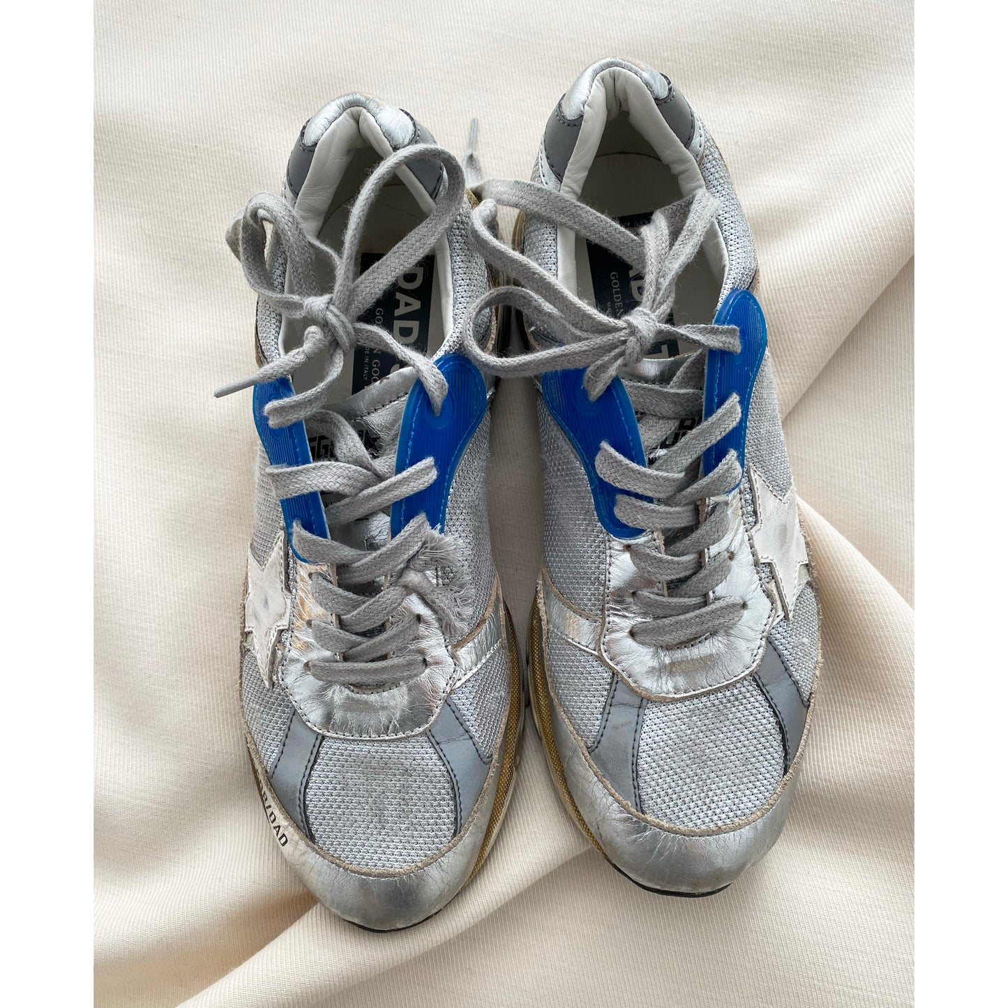 Golden Goose Dad Star Sneaker in Silver/Blue, size 38